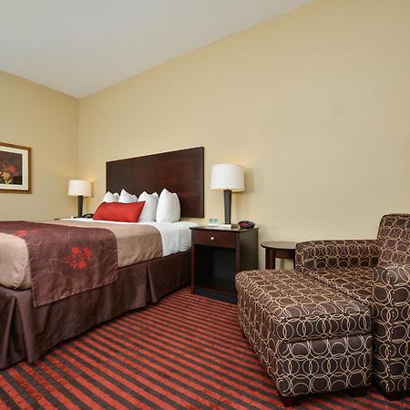 Best Western Plus Louisa Exterior photo